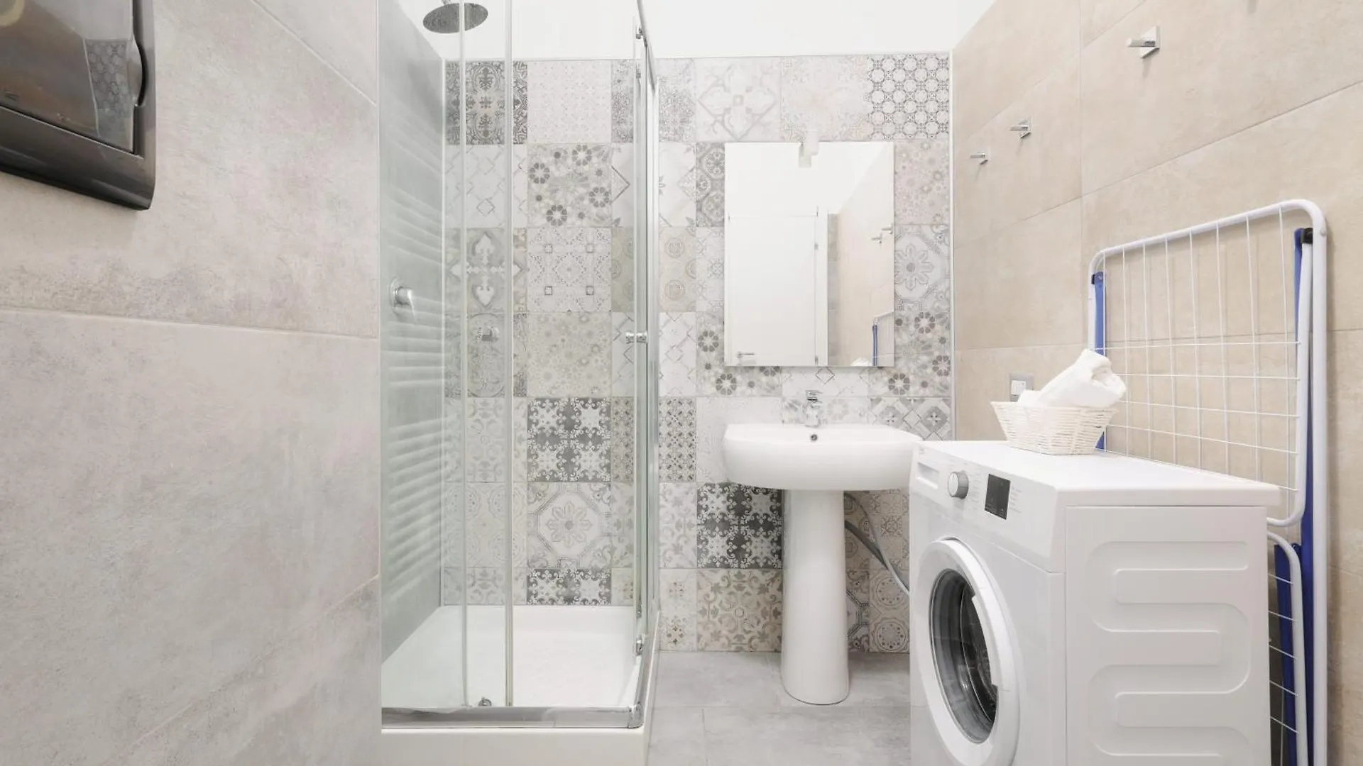 Milano Central Station Studio 33 Via Sammartini Apartment Milan